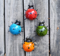 GIFTME 5 Metal Garden Wall Art Decorative Set of 4 Cute Ladybugs - £11.58 GBP
