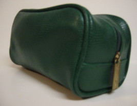 Signature Club A Makeup Cosmetic Case Bag Green - $10.00