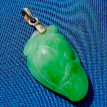Earth mined Jade Green White Color Deco Pendant 18k Gold Charm - £4,341.69 GBP