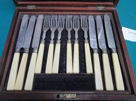 SAVORY 1800s LONDON SILVERPLATE FORKS KNIVES SET WHITE HANDLE ORIGINAL BOX - €171,99 EUR