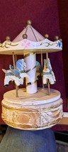 Old Carousel model playing [GAM10199] - $45.00