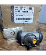 Genuine OEM ACDelco # 18E13 Drum Brake Wheel Cylinder - GM # 19175892 -F... - $495.74 MXN