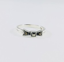 Marcasite Mini Bow Ring Sterling Silver Size 9 Minimalist Jewelry - £18.19 GBP