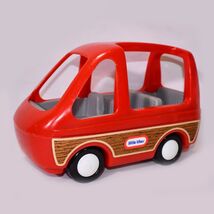 Vintage 1985 Little Tikes Red Family Van Minivan Car Wagon Dollhouse Toy... - $551.09 MXN