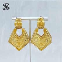 2022 Hot Sale Dubai Fashion Clip Earrings 18K Gold Earrings For Women Wedding Pa - $23.56