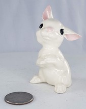 Hagen Renaker DW Baby Rabbit Facing Left White Figurine - £27.77 GBP