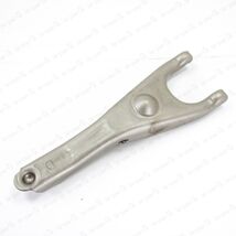 Genuine Toyota Land Cruiser FZJ7# GRJ7# Clutch Release Fork 31204-36110 - $41.76