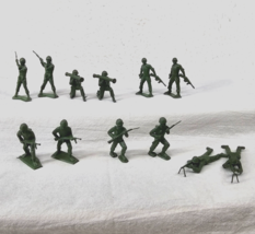 MPC Soldiers WWII Infantry Lot of 12 Army Men Green Plastic HO Scale Vintage - £11.89 GBP
