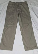 Wrangler men&#39;s pants 32x30 Khaki  Relaxed Fit Wrinkle Resistant Cotton S... - £9.89 GBP