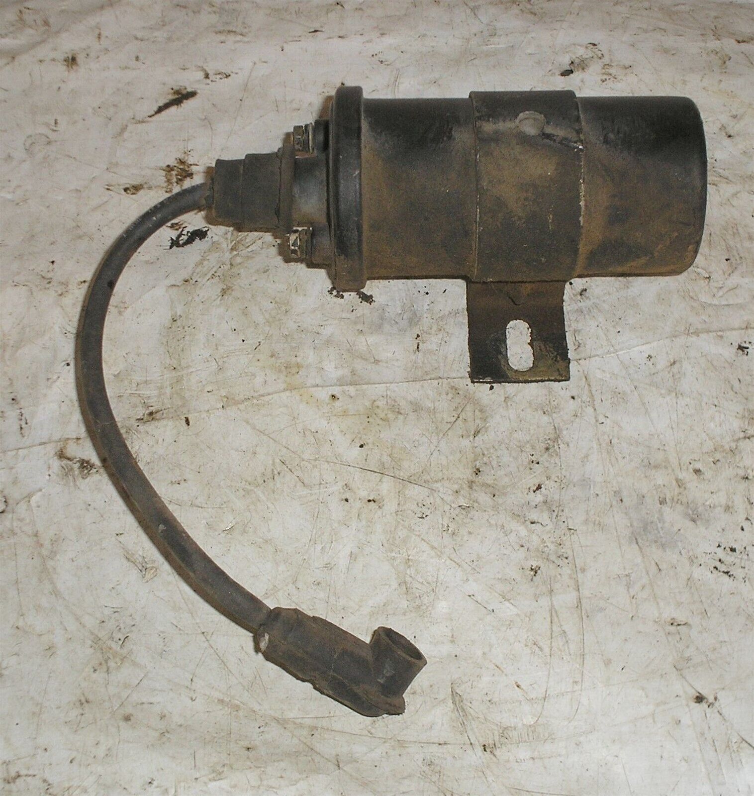 Simplicity Tractor Lawnmower Landlord 7112 w 12 HP Kohler Coil w Bracket... - $9.99