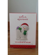 Hallmark Let It Snow N Is For Nip In The Air 2013 Christmas Ornament - £7.96 GBP