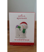 Hallmark Let It Snow N Is For Nip In The Air 2013 Christmas Ornament - £7.98 GBP