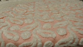 Vintage Hofmann Chenille Bedspread Vintage Beautiful - £467.85 GBP