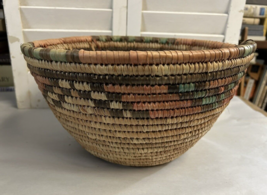 Vintage deep African Nigerian Handwoven Basket Bowl Polychrome Grass Handmade - £21.75 GBP