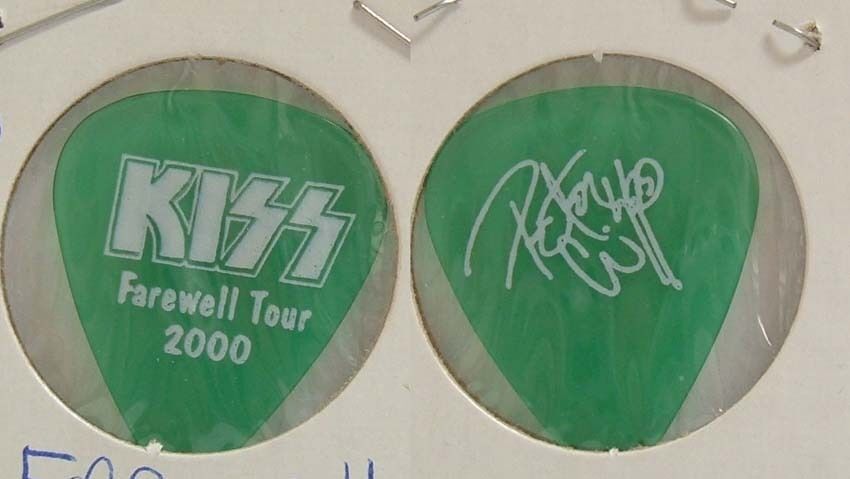 KISS - PETER CRISS VINTAGE 2000 FAREWELL CONCERT TOUR GUITAR PICK - $10.00