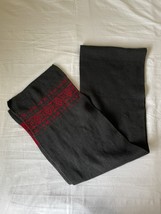 Unbranded Men&#39;s Gray/Red Stripe Scarf - e870 - $5.54