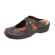 PEERAGE Casey Women Wide Width Casual Leather Comfort Clogs  - £64.06 GBP