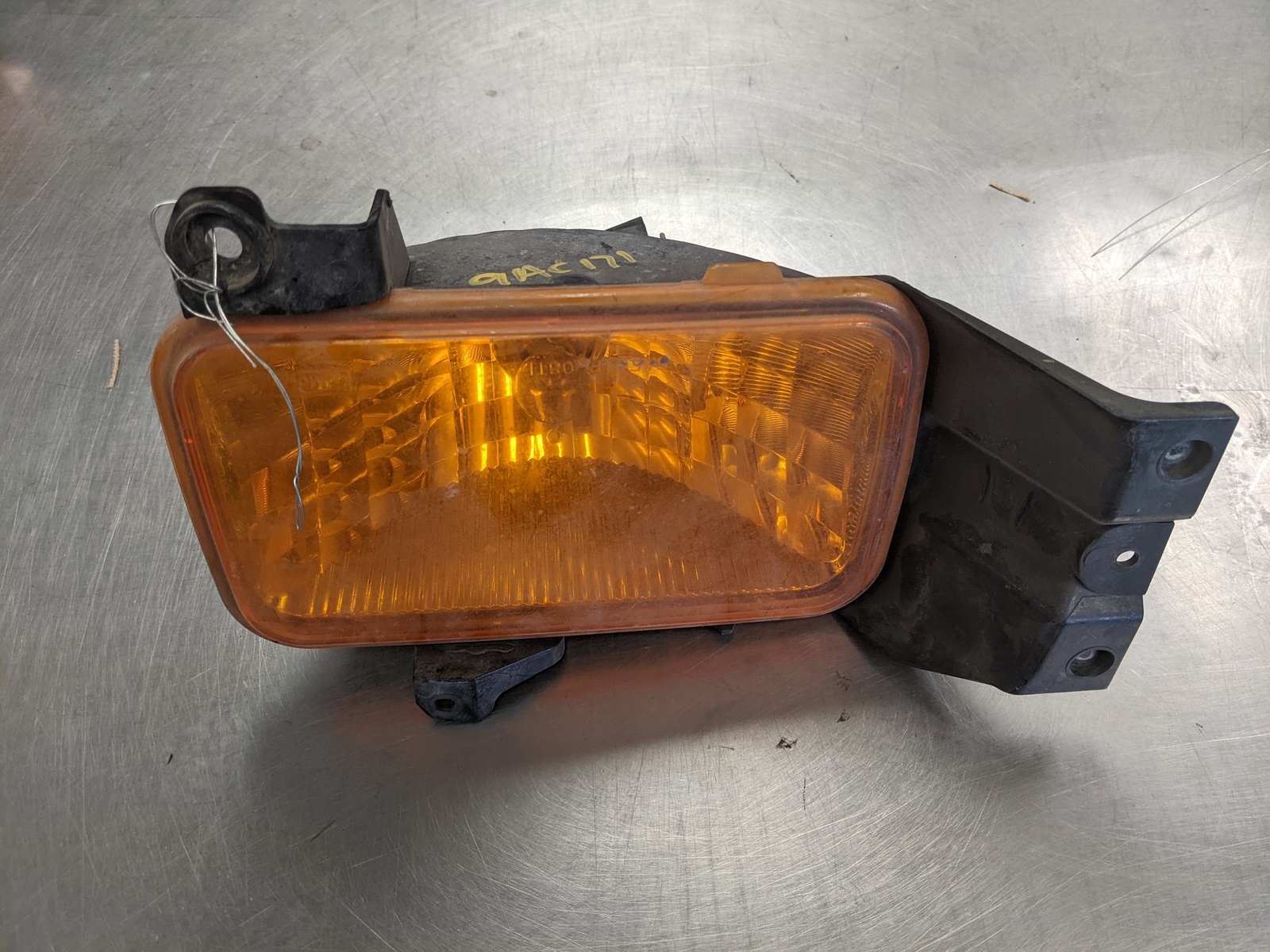 Left Turn Signal Assembly For 08-10 Ford F-250 Super Duty  5.4 - $34.60