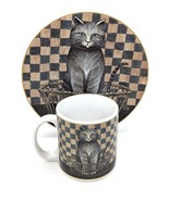 Country Kitties 2004 Style #3 D.C. Farmhouse Cat 8&quot; Plate &amp; Coffee Cup Set - $17.58 CAD