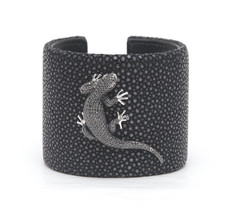 Linda Bernell Black Cuff Stingray Leather Diamonds Reptile Bracelet - £296.80 GBP