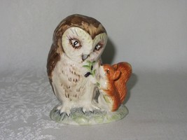 Beatrix Potter Old Mr Brown Owl &amp; Squirrel Figurine Vtg 1963 F Warne England - £94.61 GBP