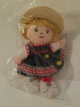 Vintage Campbell&#39;s Soup Kids 8&quot;  Girl Straw Hat Bean Bag Doll 2000 *Sealed* - £10.02 GBP