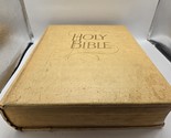 Holy Bible KJV 1962 SouthWestern Company Large Family Bible - $9.89