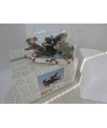 CHARMING TAILS FIGURINE SKATING PARTY NIB - $14.80