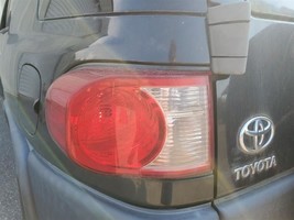 Left Taillight Tail Light OEM 2007 2008 2009 2010 2011 Toyota FJ Cruiser90 Da... - £93.87 GBP