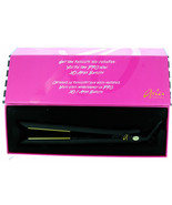 Ultra-Sleek Digital Straightener by Aria Beauty. A Professional Straight... - $1,132.07 MXN
