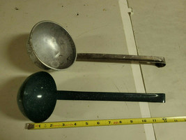 Vintage Lot of 2 Ladles Green Enamelware  Metal Aluminum Kitchen Collect... - £14.15 GBP