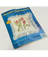 Paragon Creative Moments Stenciled Candlewicking Tulips Pillow Kit #8321... - £7.77 GBP