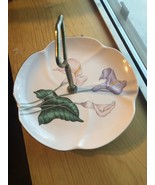 TOYO JAPAN LOVELY VTG CANDY / NUT DISH WITH METAL CENTER HANDLE PERFECT  - $12.19 CAD