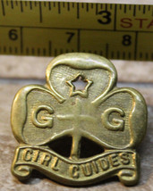 Girl Guides Collectible Pin Badge Collins London Gold Color - $16.82
