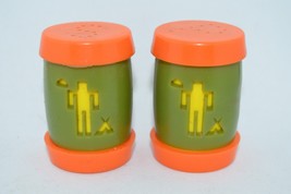 Mid-century Plastic Salt &amp; Pepper Shakers Green Orange Deer St. Labre Indian - £13.75 GBP