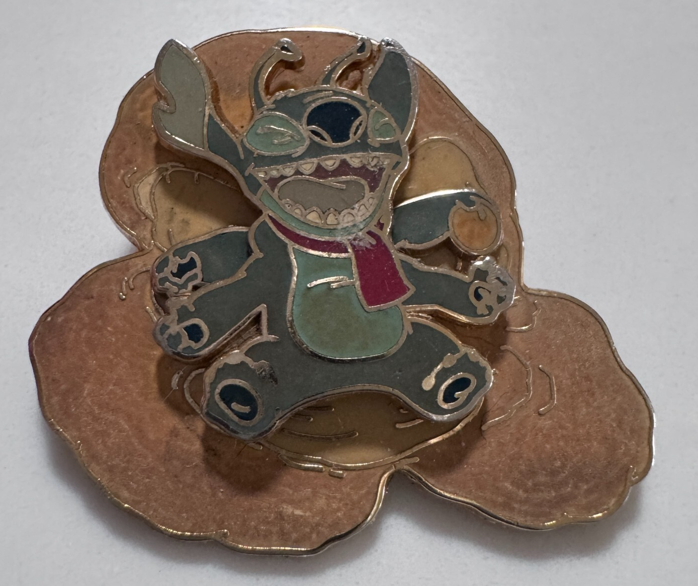Disney 2004 Stitch Snow Angel Pin - $19.79