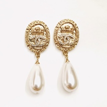 New Chanel 21A Cc Crown Pearly Crystal Gold Earrings w/ Chanel Gift Packaging - £299.72 GBP