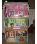 Doll House  - $940.83 MXN