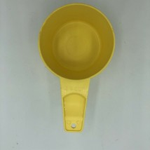 Tupperware 3/4 Cup Yellow Measuring Cup Preowned EUC - $4.75