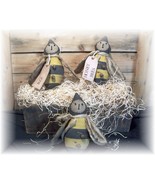 Primitive Grungy Summer Honey Bees Tucks Ornies Fillers - £26.03 GBP