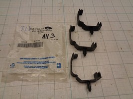 Ford W712337-S300 Clip Retainer Holder for Oil Cooler Lines  QTY 3  OEM NOS - $22.23