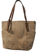 NWT MICHAEL KORS Jet Set East West Top Zip TOTE BAG - Camel - $3,140.57 MXN
