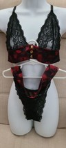 Venus Women&#39;s Two Pc Lace Sexy Detail Lingerie Set Red Black Size P/M New - $12.20
