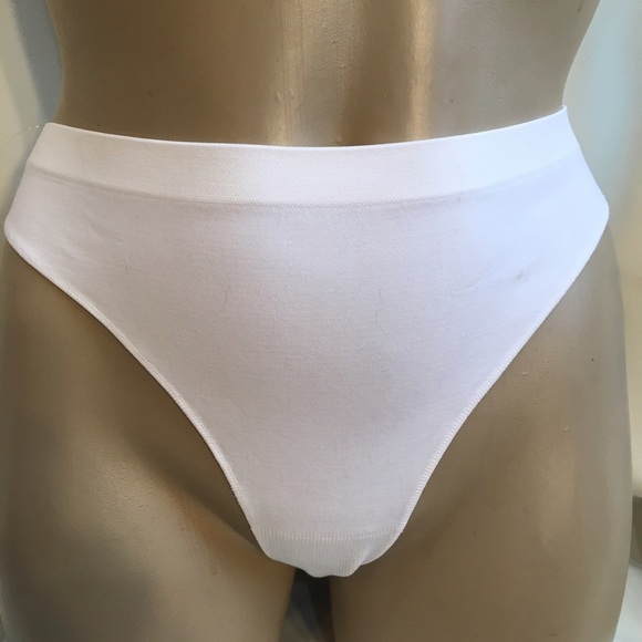 Le Mystere White Low Rider Seamless Thong Panty S M or L NEW - £10.38 GBP