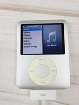 Apple iPod A1236 nano 3rd Generation 4GB Silver MA978LL MP3 Player READ - £5.49 GBP