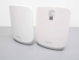 Netgear Orbi RBK752P Tri-Band Mesh WiFi 6 Router 2-Pack image 4