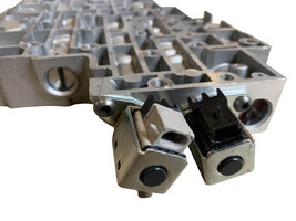 4L80E Valve Body, 1997-2002, CASTING# 24204267 - Solenoids Included OEM image 5
