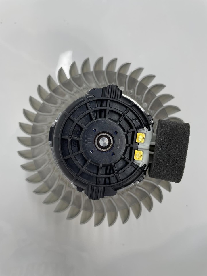 2013-2022 Chevy Trax LS Heater AC Blower Motor Fan Assembly 1645764006 14K Miles Item image 6