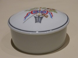 Limoges Vintage Bicentennial Porcelain Box Decorated For Lancome, Paris - £14.98 GBP