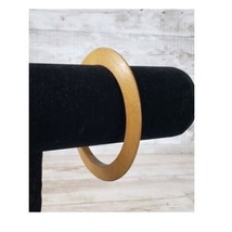 Vintage Bracelet / Bangle Unusual Mustard Tone Wood Bangle - £11.58 GBP